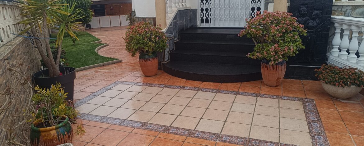 pavimentos jardin tarragona
